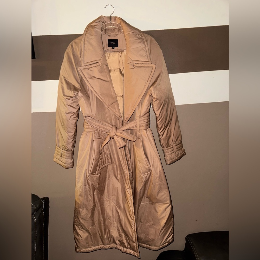 ‼️SALE‼️ Express Women's puffer belted Trench Coat (L)